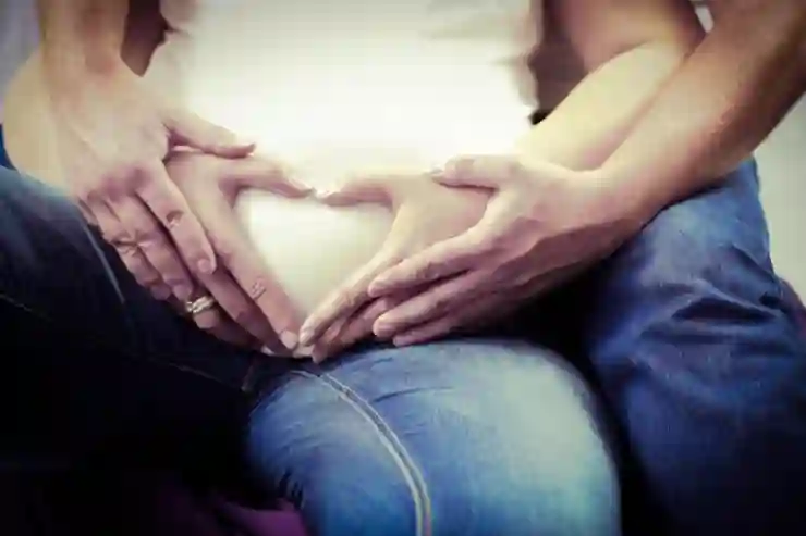 임신 초기 아랫배 통증의 원인과 대처법 알아보기