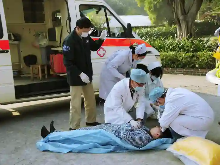 소상공인 긴급 자금 지원방안, 100만원 바우처가 대세?